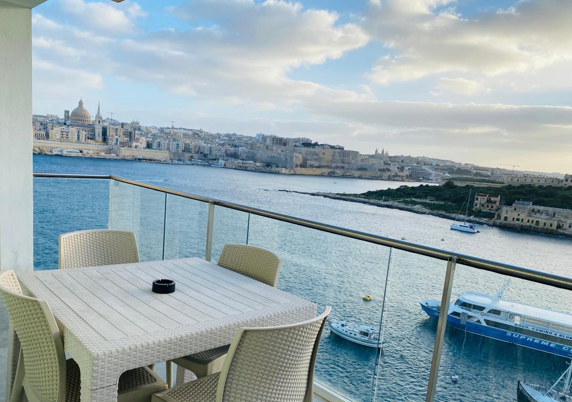 Sliema Seaview & Seafront- Apt 9, 49 Tigne Point Mansions Eksteriør billede